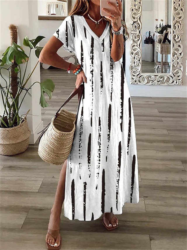  Női A vonalú ruha Csík Hasított Nyomtatott V-alakú Maxi hosszú ruha Napi Vakáció Rövid ujjú Nyár Tavasz