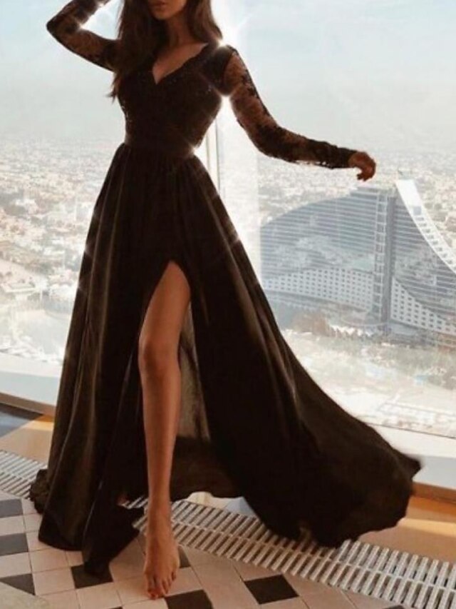 Beach Casual Wedding Dresses A-Line V Neck Long Sleeve Floor Length Chiffon Bridal Gowns With Solid Color main image 0