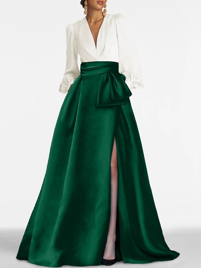  a-line aftenkjole elegant kjole formell feie / børstetog formell rød grønn kjole langermet v-hals sateng med folder splitt 2024