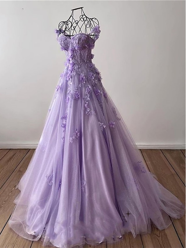  A-Linie Ballkleider Elegant Kleid Formal Pinsel Schleppe Ärmellos Schatz Ausschnitt Tüll mit Plissee Paillette Applikationen 2024