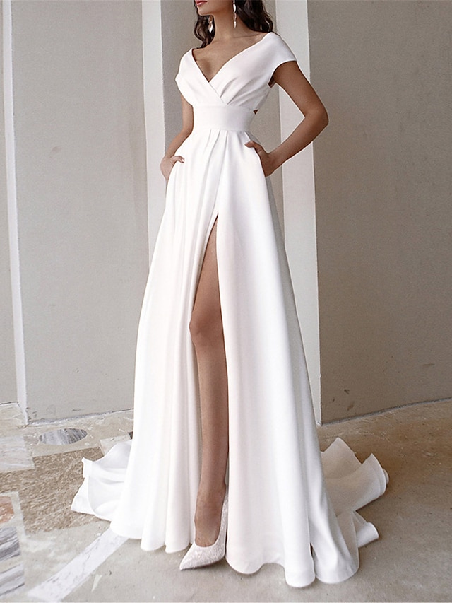  Női Fehér ruha Báli ruha Party ruha Fodrozott Hasított V-alakú Rövid ujjú Elegáns Fekete Fehér Nyár Tavasz