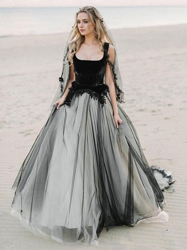  חוף ים / יעד בוהו שחור שמלות חתונה נשף צווארון מרובע רצועות ספגטי ללא שרוולים שובל קורט תחרה שמלות כלה עם אפליקציות דוגמא 2024