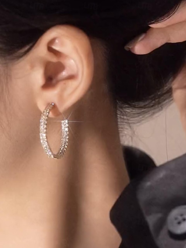  1 paire Boucles d'oreille Clou Boucle d'Oreille Pendantes For Femme Soirée Cadeau Rendez-vous Alliage Mode Diamant