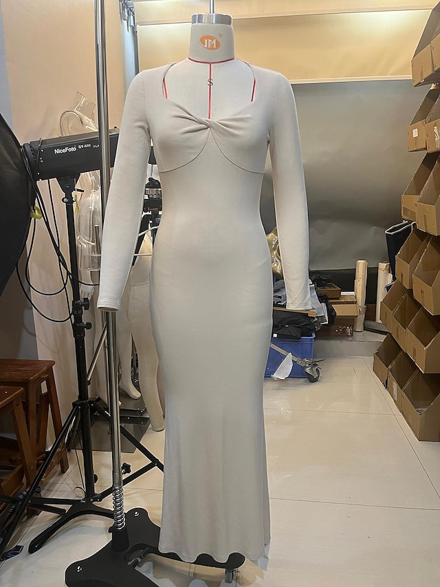  Robe longue côtelée moulante décontractée à manches longues pour femmes, col carré torsadé