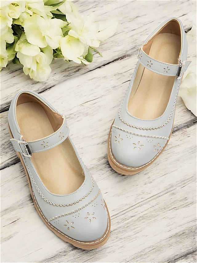  Zapatos planos Mary Jane vintage para mujer: cuero gris con diseño floral recortado y correa con hebilla, perfectos para uso informal y formal.