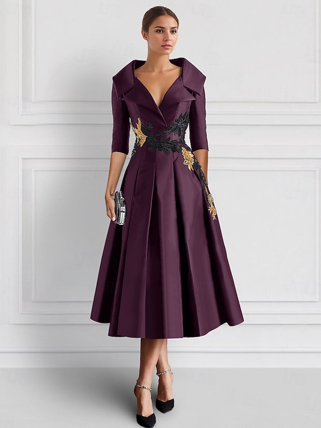  Broderade A-linje Cocktailklänningar Tuxedo Klänning Mor till bruden Elegant Formell Ankarlängd ¾ Långärmad Skjortkrage Fickor Satin med Applikationer