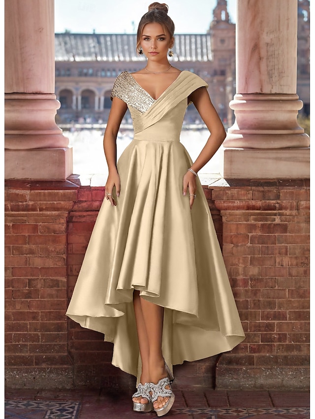  Abiti da cocktail A-Line Abito elegante Ospite di matrimonio Asimmetrico Maniche corte Collo a V Satin con pieghe glitterate Abiti