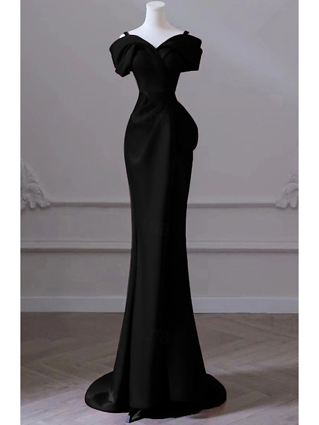  Wedding Dresses Mermaid / Trumpet Cowl Neck Short Sleeve Court Train Taffeta Bridal Gowns With Bow(s)
