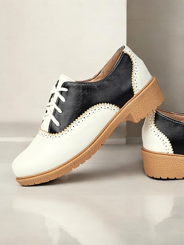 Women's 1920s Retro Two-Tone Brogue Oxford Shoes, Lace-Up Vintage Flat Faux Leather Shoes for Daily Wear and Gatsby Inspired Outfits 10