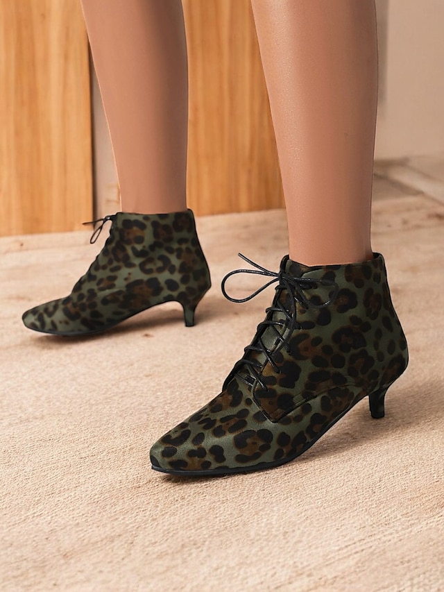  bota de cano curto com estampa de leopardo verde e salto gatinho – sapatos chiques estilo retrô para mulheres
