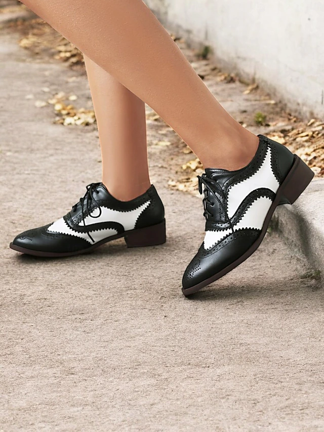 Women's Black and White Brogue Oxford Shoes - Vintage Two-Tone Wingtip Faux Leather Dress Shoes for Formal Occasions 13