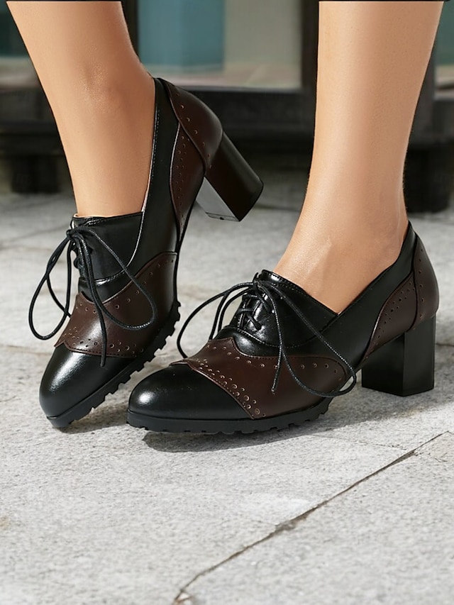  Women's Vintage-Inspired Two-Tone Faux Leather Brogue Oxfords with Block Heel - Classic and Comfortable for Work or Casual Wear