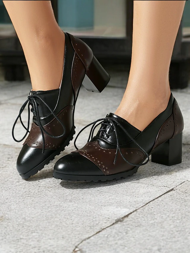 Women's Vintage-Inspired Two-Tone Faux Leather Brogue Oxfords with Block Heel - Classic and Comfortable for Work or Casual Wear 13