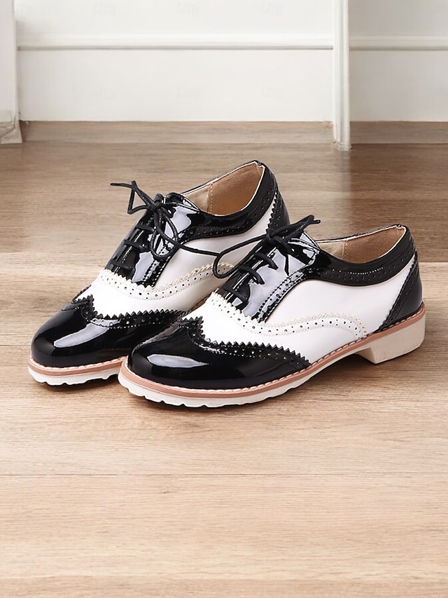  Women's Beige and White Oxford Brogue Shoes - Vintage Lace-Up Low Heel Casual Shoes for Everyday Wear