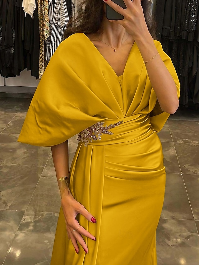  Sheath Evening Gown Elegant Dress Formal Sweep / Brush Train Half Sleeve V Neck Satin with Pleats Ruched Crystals