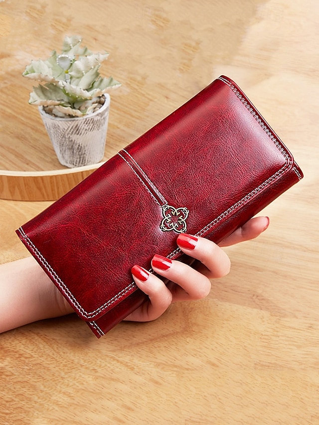  Women's Red Faux Leather Wallet with Multiple Card Slots and Zippered Coin Pocket – Elegant and Functional Clutch for Everyday Use