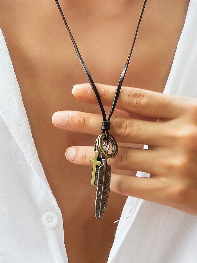 Leather Hemp Shell Metal Pendant Surfer Necklace – Men's Handmade Beach Choker