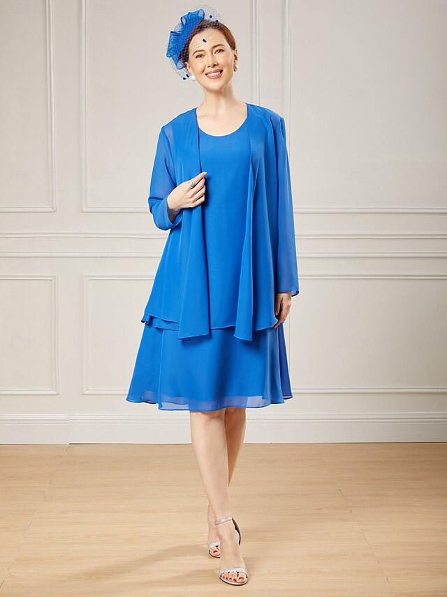  Vestido Tres Piezas A-Line Vestido de la Madre de la Novia Boda en la Playa Elegante Tapa Incluida Cuello Joyas Largo de Rodilla Chiffon Sin Mangas con Volantes Color Sólido