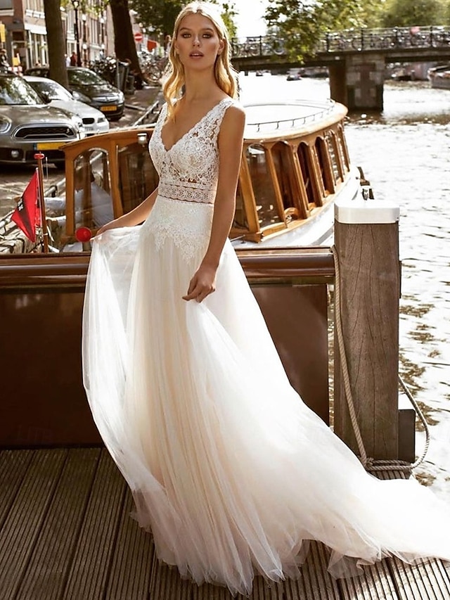  Abiti da sposa Abito da ballo Collo a V Spalline regolari Strascico cappella Abiti da sposa in raso con pieghe arricciate