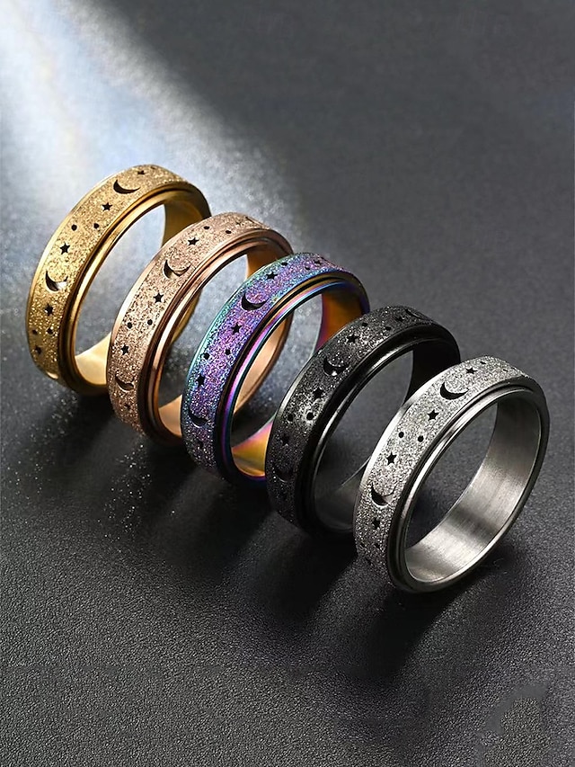  anello spinner da uomo con design a luna e stelle – regolabile, in acciaio inossidabile e che cambia colore, ideale per alleviare lo stress e per l'abbigliamento casual