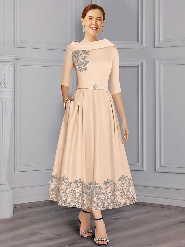  Vestido Mãe da Noiva A-Line Vestido Elegante Simples Decote em V Comprimento do Tornozelo Comprimento de Chá de Cetim Manga 3/4 Com Pregas de Renda com Lantejoulas Vestido de Dia de Corrida