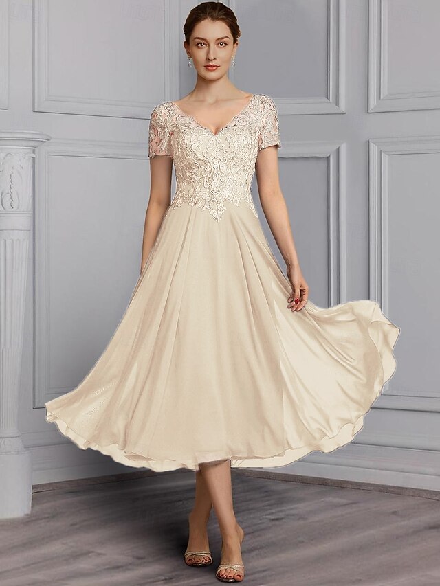 A-Line/Princess V-Neck Tea-Length Plus Size Mother of the Bride Dresses with Appliques main image 1