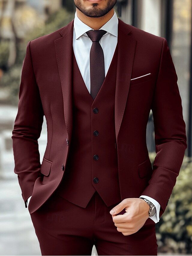 Costume de afaceri de nuntă de bărbați Costume de întoarcere acasă Costum burgundie strugure formal de culoare solidă cu o croială standard 3 piese cu două nasturi