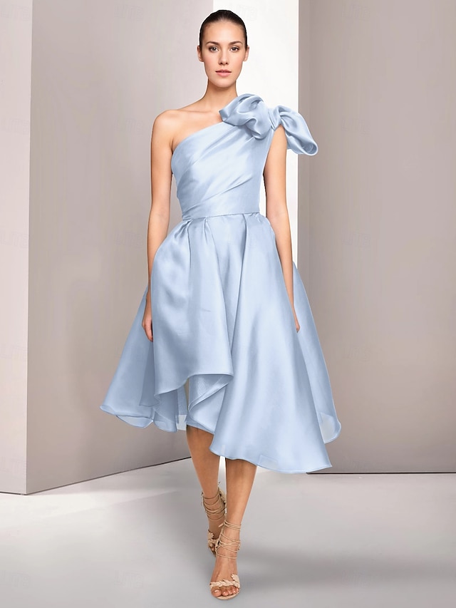  Robe cocktail en A élégante robe formelle mariage longueur thé sans manches une épaule satinée avec fente froncée robes
