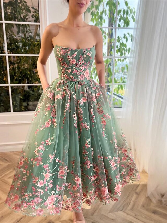 A-Line Cocktail Dresses Elegant Dress Wedding Guest Holiday Floor Length Long Sleeve V Neck with Floral Embroidered Lace Applique4