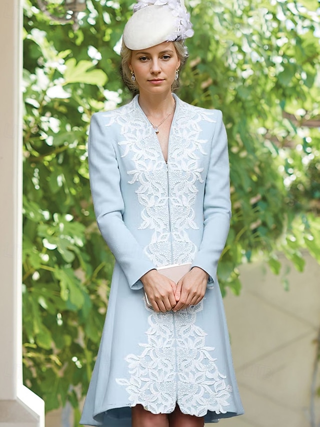  Hülsen-/Säulen-Brautmutterkleid Elegantes Vintage Einfach V-Ausschnitt Tee-Länge Krepp Spitze Langarm mit Applikationen Midi Kleid 2025