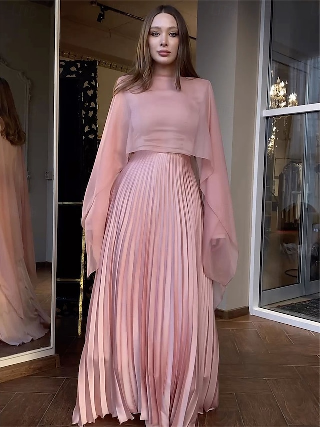  A-Linjig Quinceanera Klänningar Elegant Klänning Bröllop Bröllopsgäst Golvlängd Långa Ärmar Hög Nacke Chiffong med Fållning