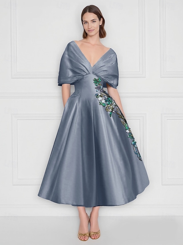  Robe cocktail A-Line bleue robe élégante formelle de mariage longueur cheville à manches courtes épaules dénudées en satin avec impression florale brodée poche