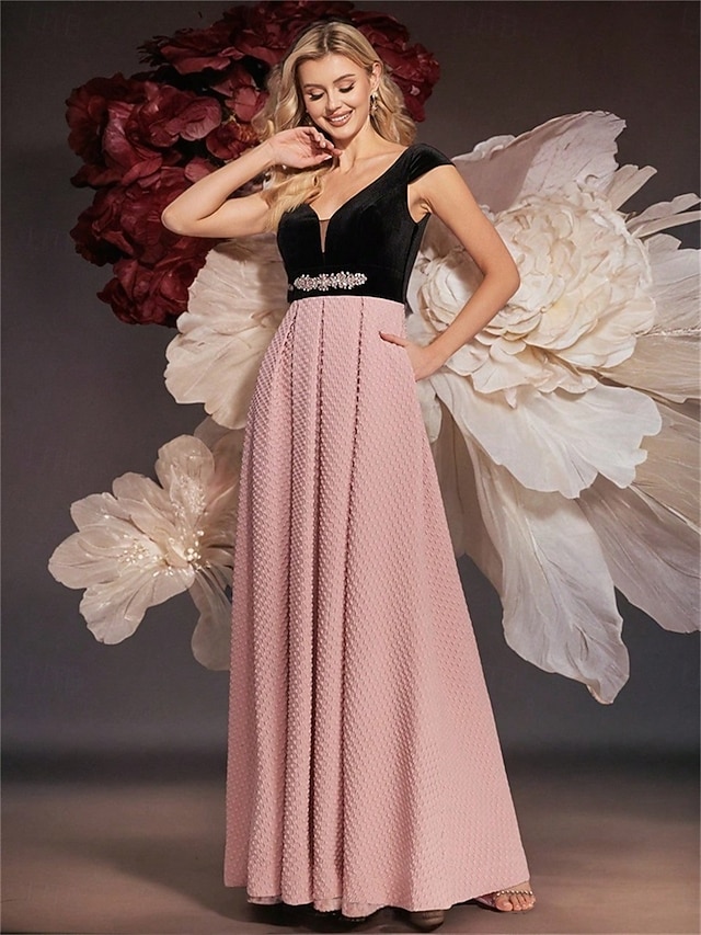  Suknie A-Line na quinceanera Elegancka sukienka formalna sukienka weselna długości do podłogi bez rękawów z dekoltem w kształcie litery V z poliestru z plecami bez pleców z plisami