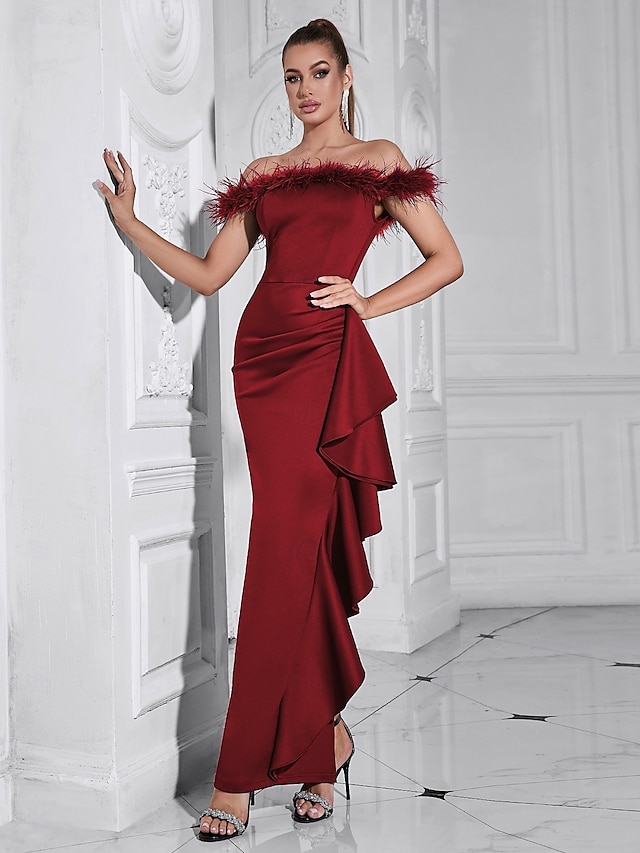  Abito da sera in raso elasticizzato a sirena/tromba, elegante, formale, da sposa, lungo fino al pavimento, senza maniche, con spalle scoperte e volant di piume, 2025