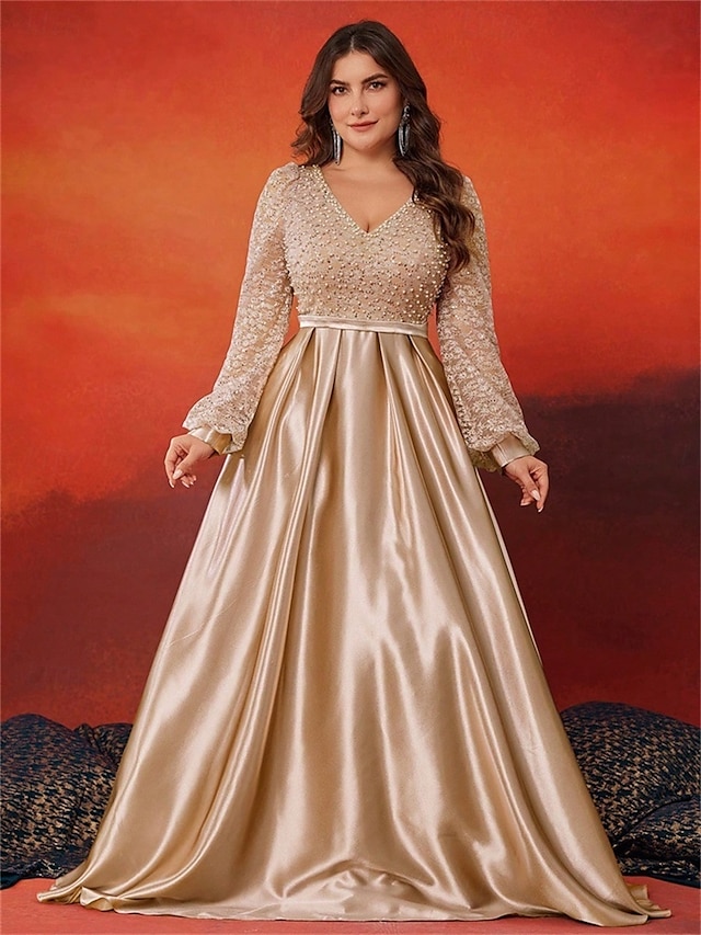  A-Line Plus Size Kjoler Elegant Kurve Kjole Formell Bryllup Gulvlengde Lang Erme V-hals Satin med Plisseringer