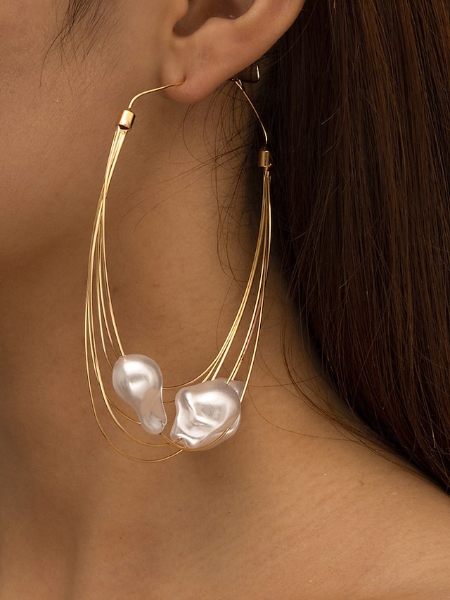  Boucles d'oreilles créoles surdimensionnées en fil d'or pour femmes avec gouttes de perles irrégulières - bijoux de déclaration artistique pour les fêtes de mode et les événements branchés