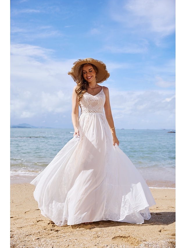  Vestidos de Casamento Boho com Costas Abertas de Praia A-Line Decote em V Alças Finas Sem Mangas Cauda de Varredura  Pincel em Chiffon com Franjas