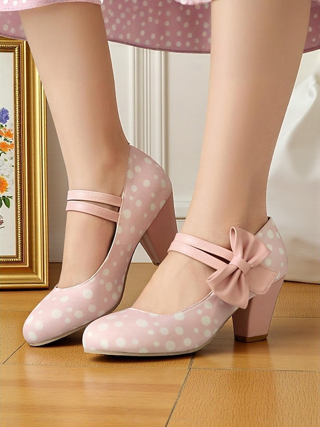  Escarpins Mary Jane roses à pois pour femmes des années 1950 – de jolis escarpins rétro à talons carrés et brides à nœud pour les fêtes, les goûters et les tenues d'inspiration vintage