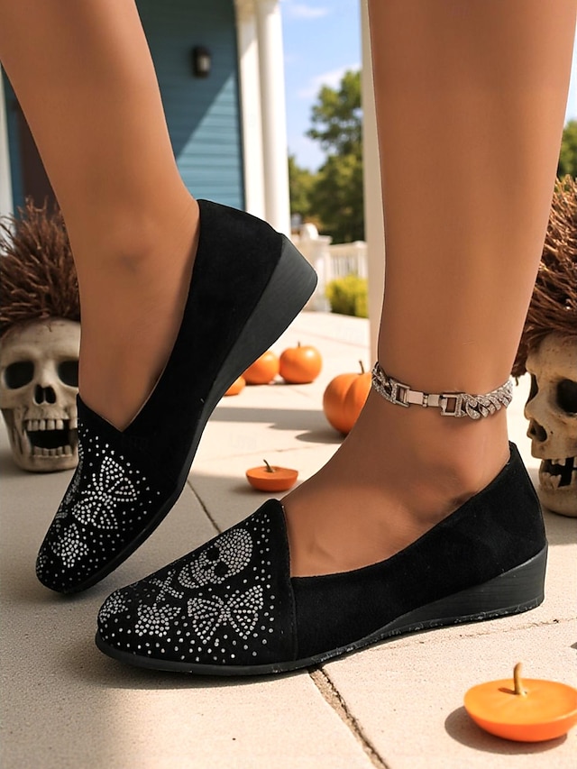  Mocassins en daim noir à tête de mort pour femme – Chaussures plates gothiques à enfiler ornées de strass, chaussures confortables de style punk rock pour les fêtes d'Halloween, les concerts et les sorties décontractées