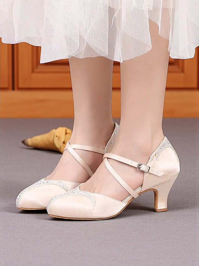  Chaussures de danse de salon en satin à brides croisées pour femmes - Talons à strass style Gatsby des années 1920 pour performances professionnelles latines et fêtes vintage