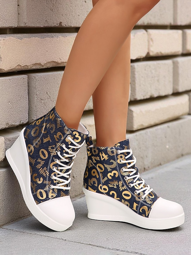  Damen-Wedge-Sneaker aus blauem Denim mit Schmetterlings-Print – lässige Schnürstiefel mit verstecktem Absatz für Reisen, Streetwear und Alltagsoutfits