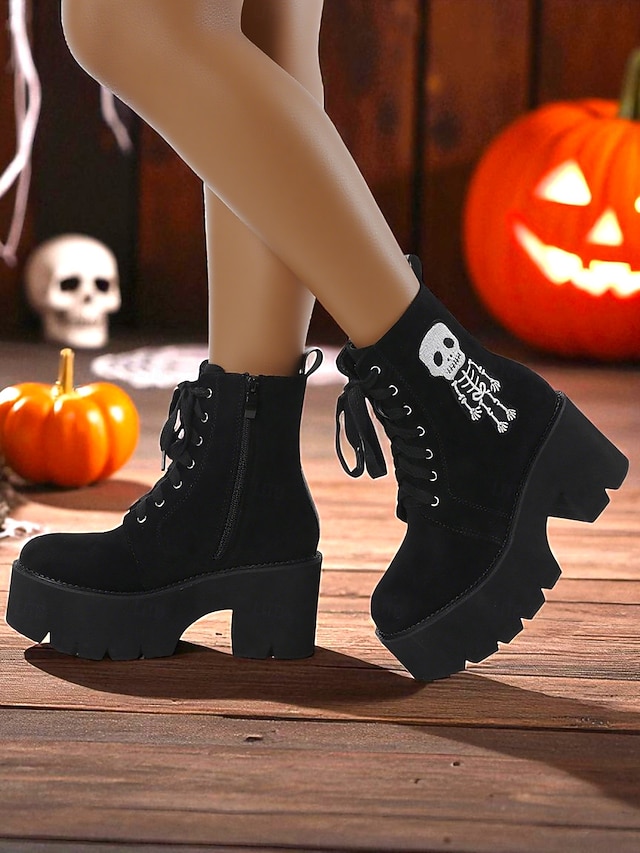  Bottines gothiques à plateforme en daim noir pour femmes - Bottines à lacets et talons épais avec broderie squelette pour Halloween et cosplay d'automne &tenue de fête