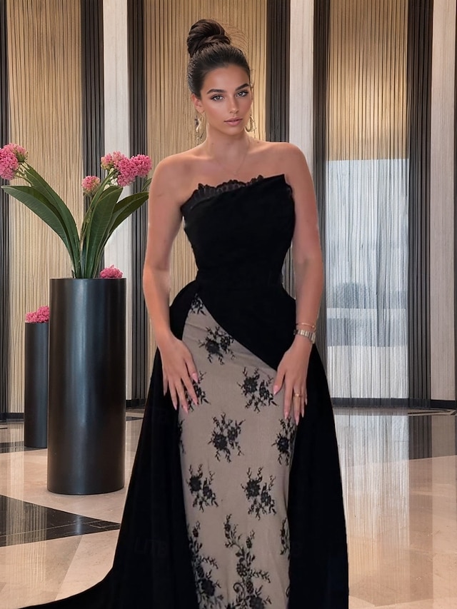  Mořská panna Večerní šaty Elegantní Formální šaty Formální Svatební Dlouhá vlečka Bez rukávů Úzký výstřih Krajka s Volány 2025