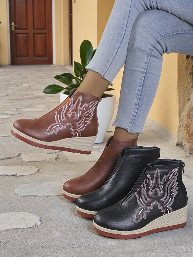  Dámské hnědé kotníkové boty na klínku – vyšívané kozačky z umělé kůže na platformě pro běžné nošení a boho outfity