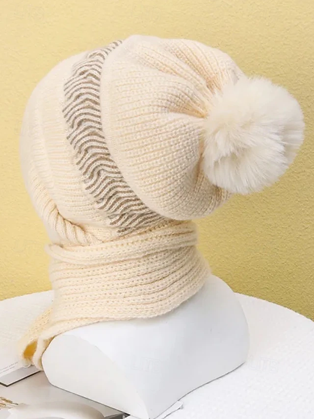 SENPUKI Hat Scarf And Gloves Set Ladies, Pom Pom Winter Beanie Hat For Women With Warm Fleece Lined Knit Bobble Hat Touchscreen Gloves Women Scarf Neck Warmer 3 In 1 Cold Weather Gift Set Grey