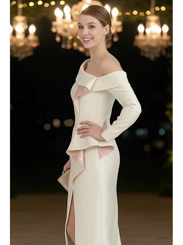 Satin Sheath/Column Strapless Floor-Length Formal Dresses with 3D Flowers