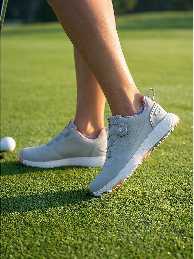  Zapatillas de golf grises para mujer, cómodas, con cierre de dial, impermeables y sin tacos, ideales para principiantes y para practicar.