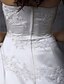 זול שמלות כלה-שמלות חתונה גזרת A סטרפלס ללא שרוולים שובל כנסייה (צ&#039;אפל) סאטן שמלות כלה עם חרוזים אפליקציות 2024