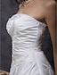 זול שמלות כלה-שמלות חתונה גזרת A סטרפלס ללא שרוולים שובל כנסייה (צ&#039;אפל) סאטן שמלות כלה עם חרוזים אפליקציות 2024