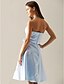 Χαμηλού Κόστους Φορέματα Παρανύμφων-Γραμμή Α Φόρεμα Παρανύμφων Στράπλες Αμάνικο Κομψό Μέχρι το γόνατο Σατέν με Ζώνη / Κορδέλα / Φιόγκος(οι) 2022
